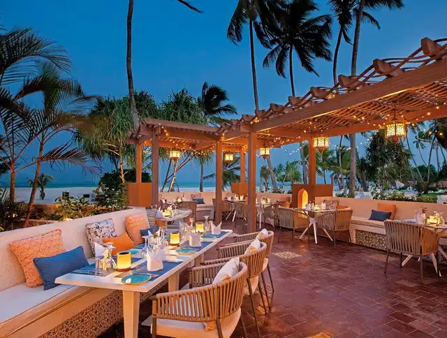 LUX* Marijani Terrasse