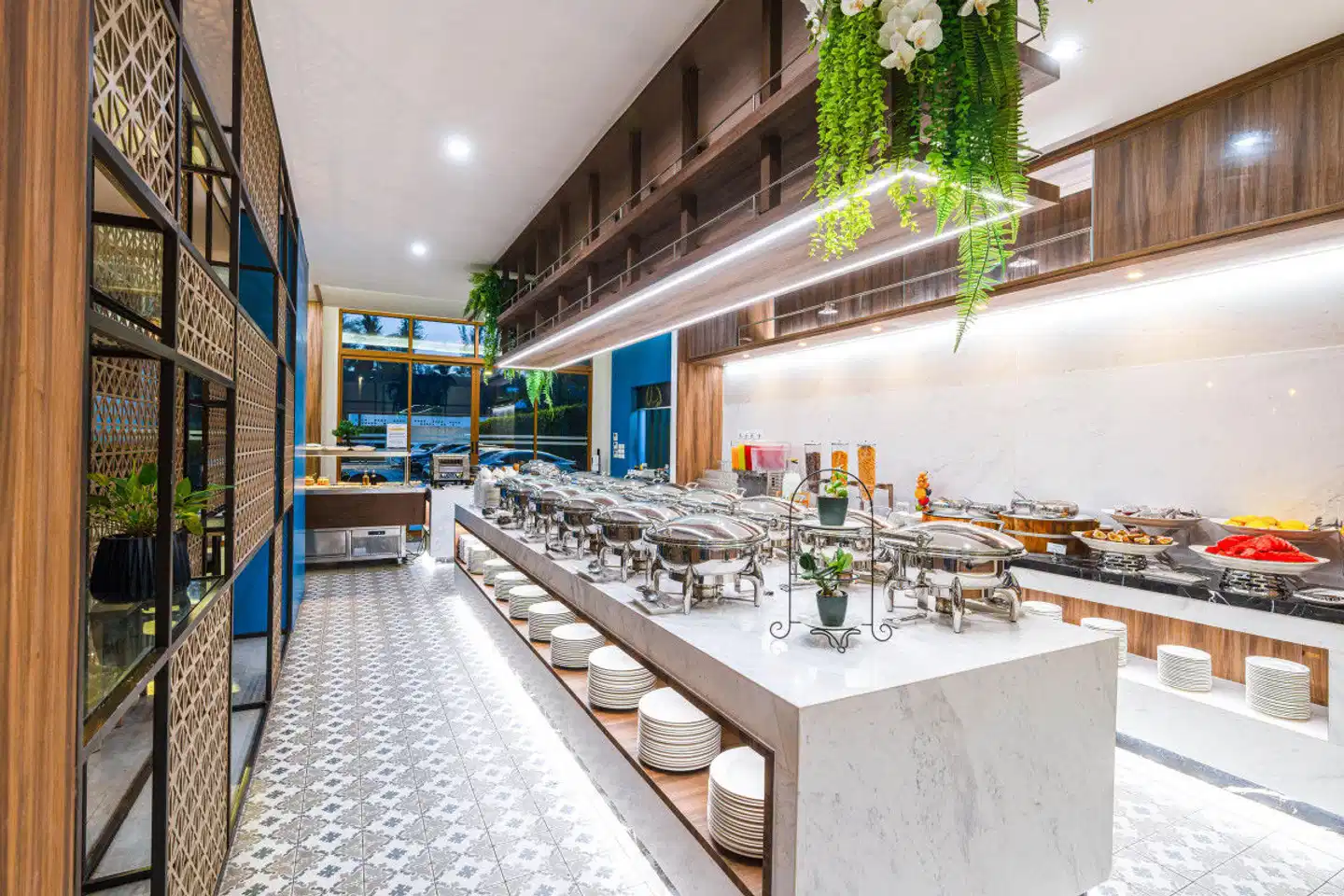 Bella Nara Phuket Naiyang Beach Bar