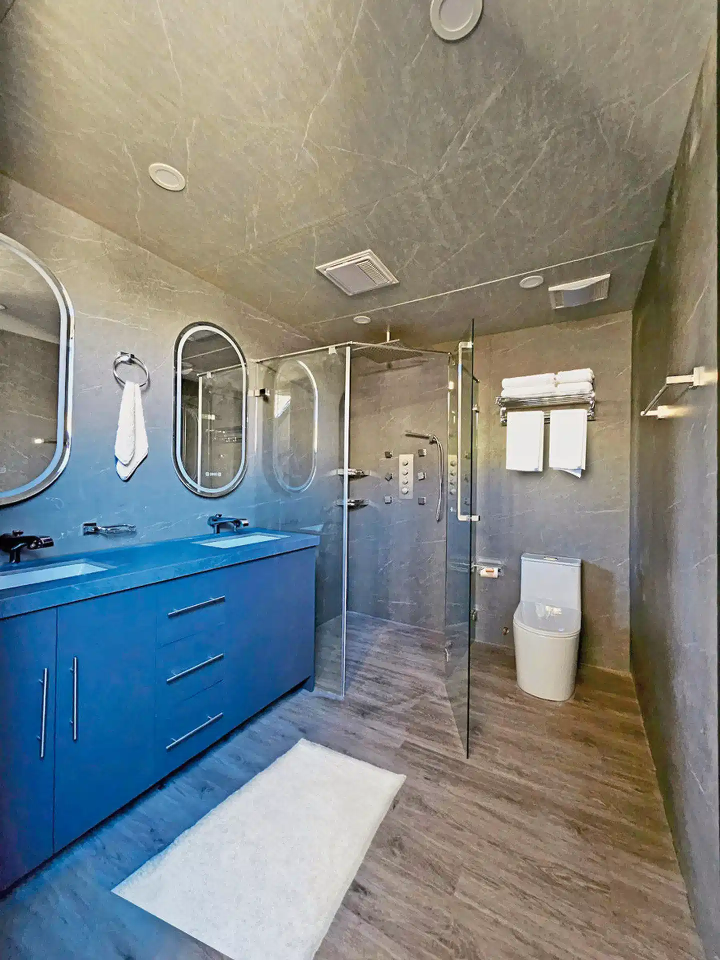 Clear Sky Resorts - Bryce Canyon Wellness