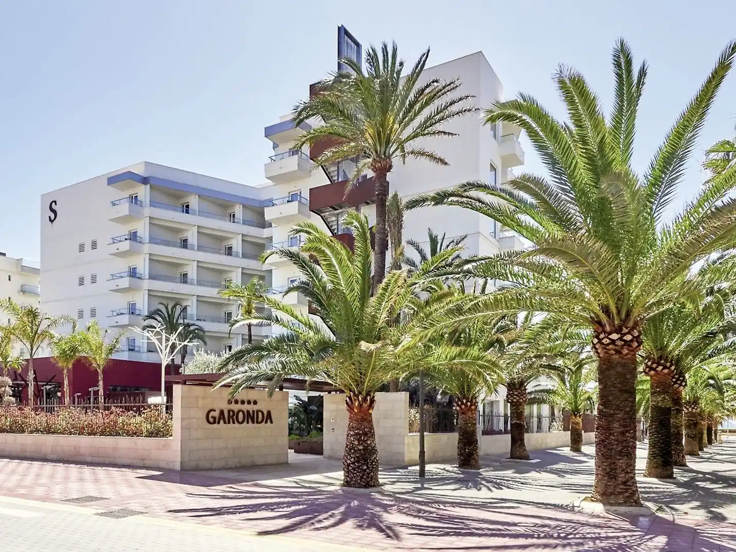 Pure Salt Garonda Aussenansicht