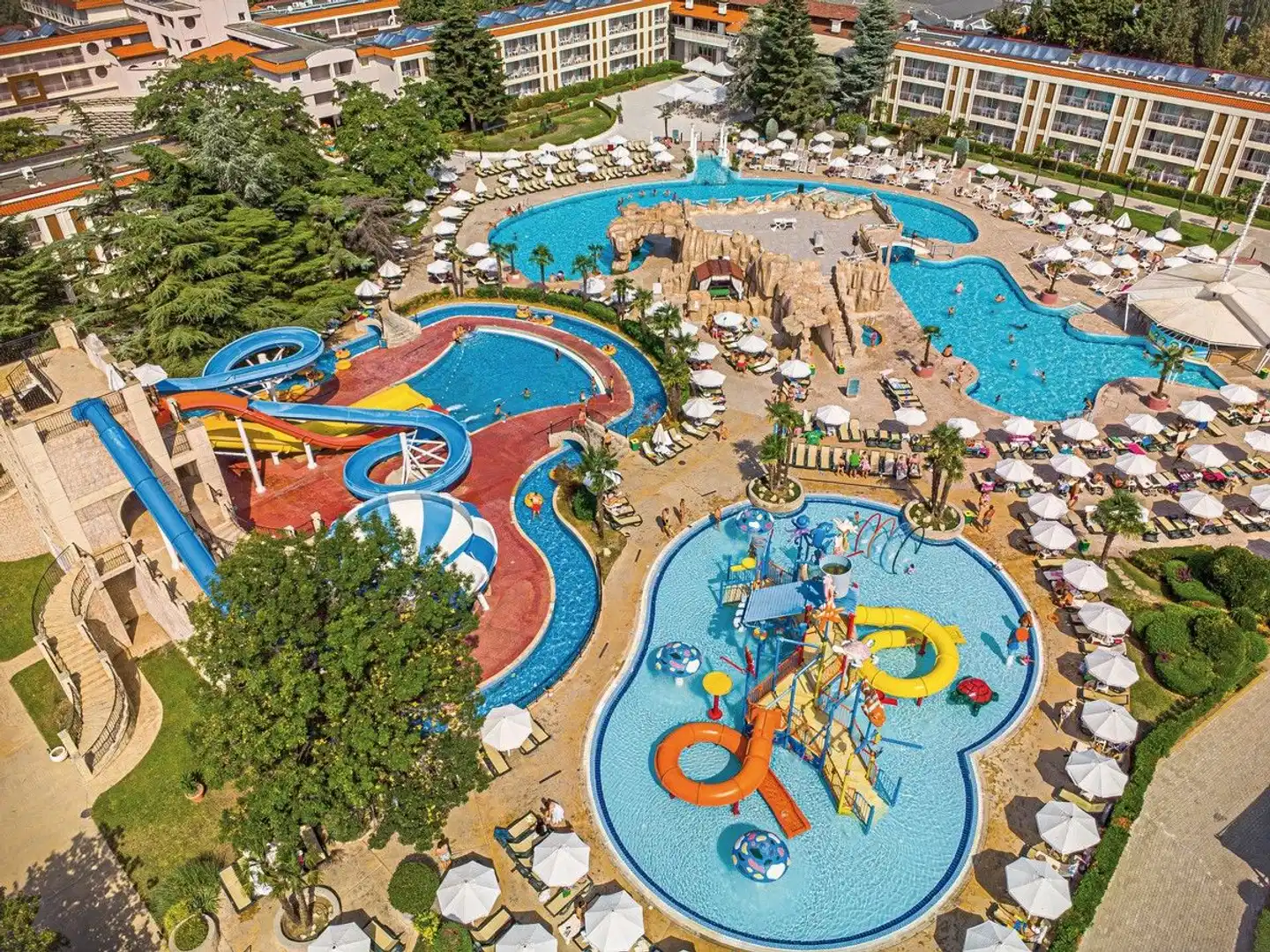 DIT Evrika Beach Club Hotel Modellaufnahme