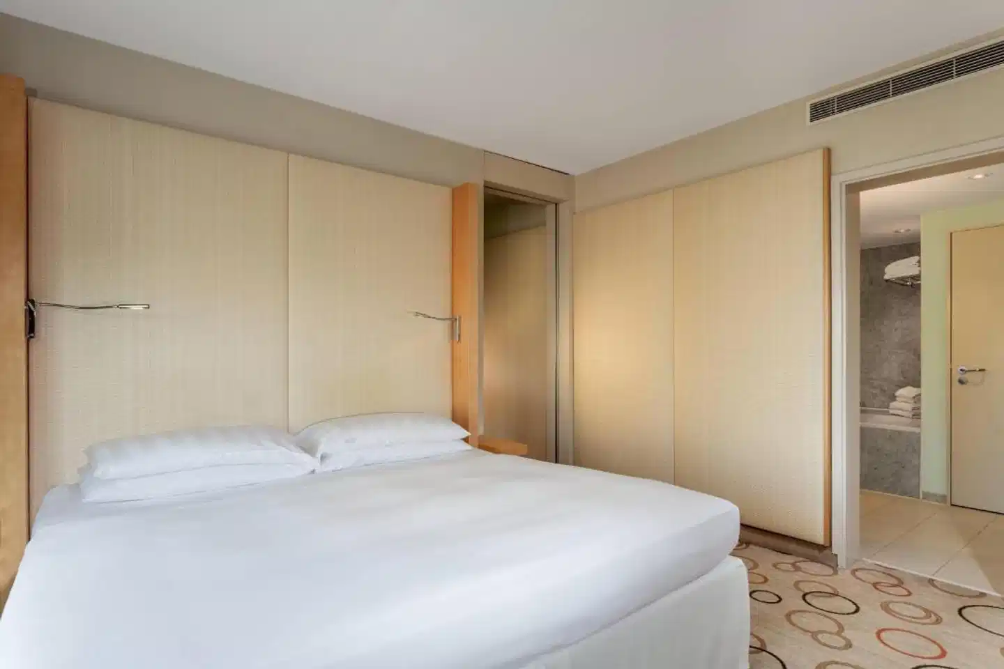 Sheraton Berlin Grand Hotel Esplanade Wohnbeispiel