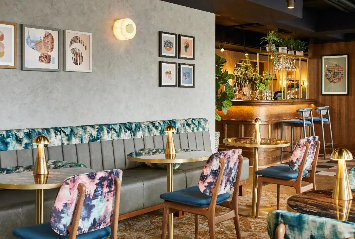 Jurys Inn Edinburgh Bar