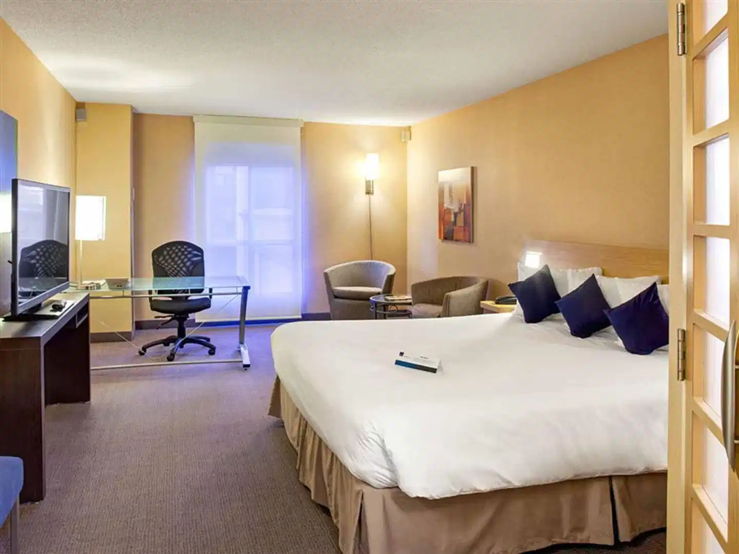 Novotel Toronto Centre Wohnbeispiel