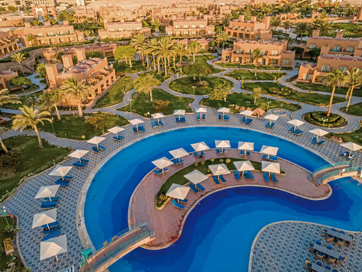 Akassia Swiss Resort Pool