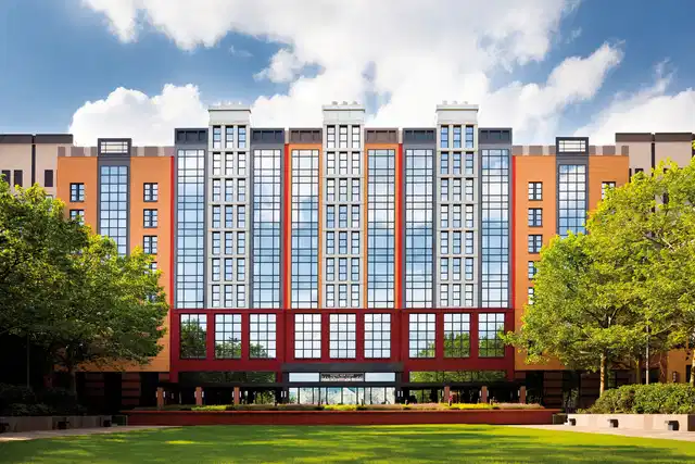 Disney Hotel New York - The Art of Marvel Aussenansicht