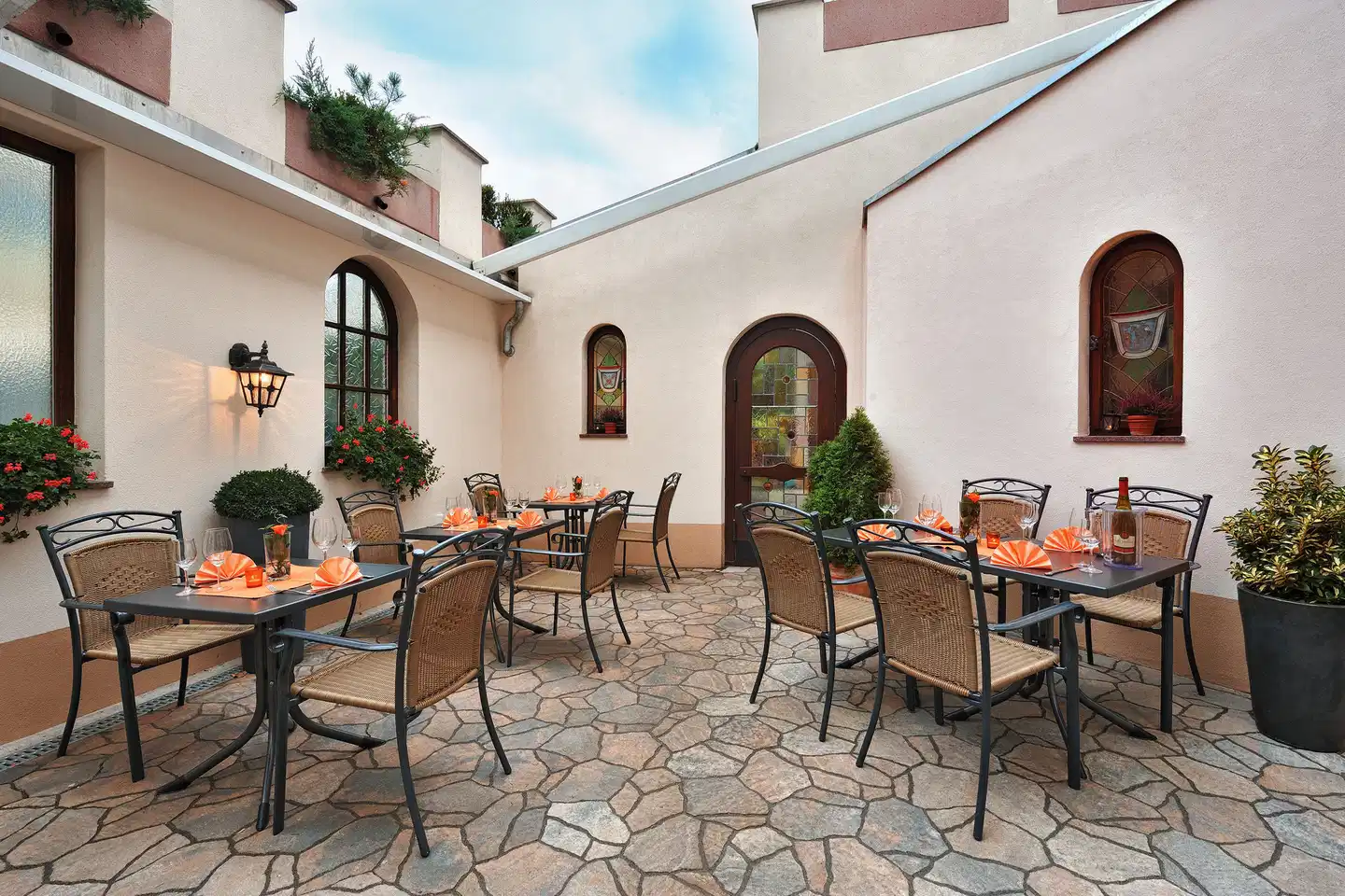 Hotel Altdeutsche Weinstube Terrasse