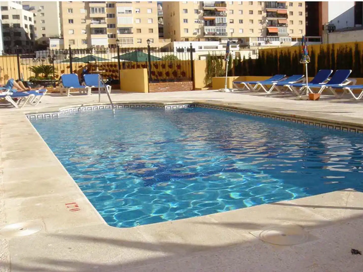 El Faro Pool