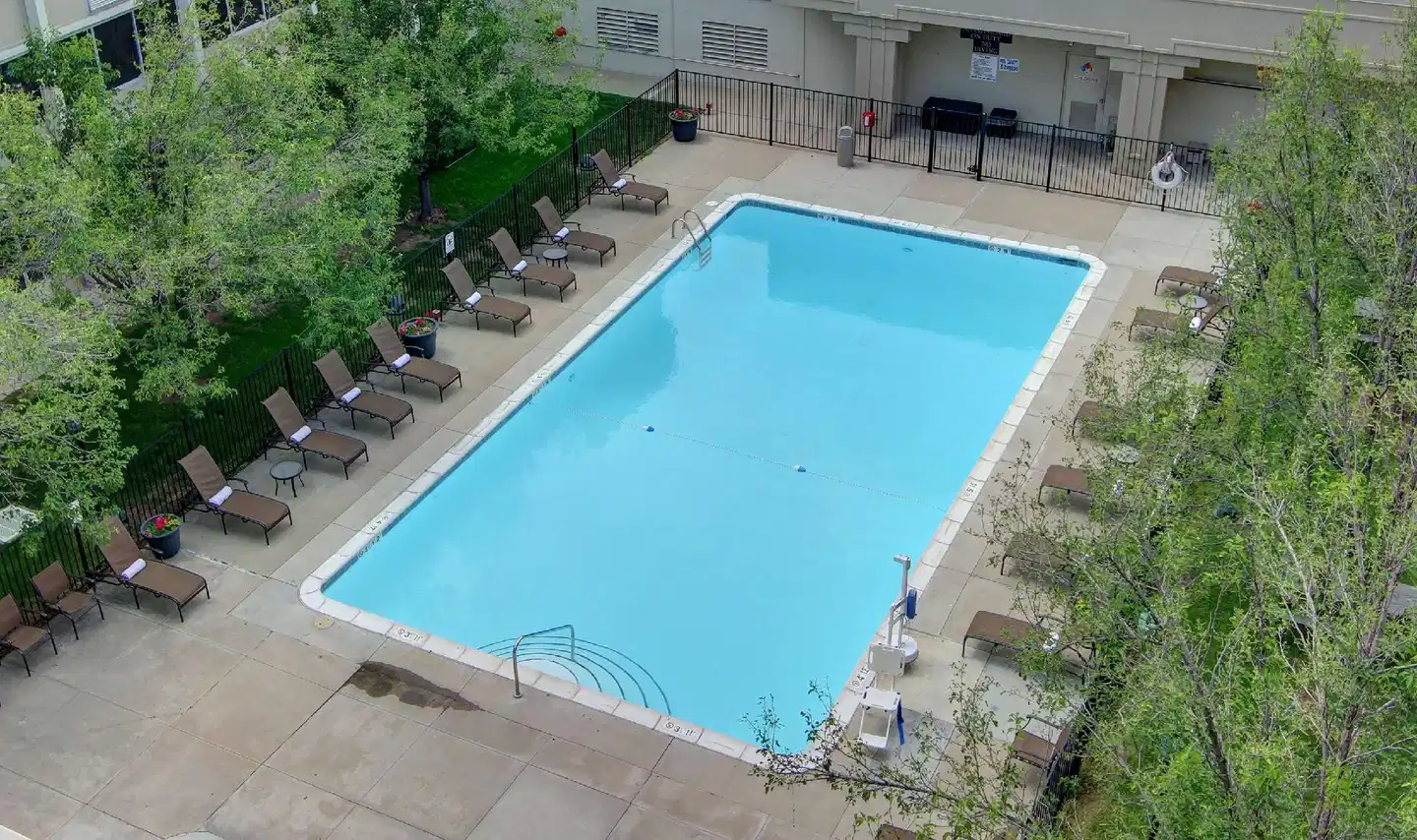 DoubleTree by Hilton Denver Central Park Pool