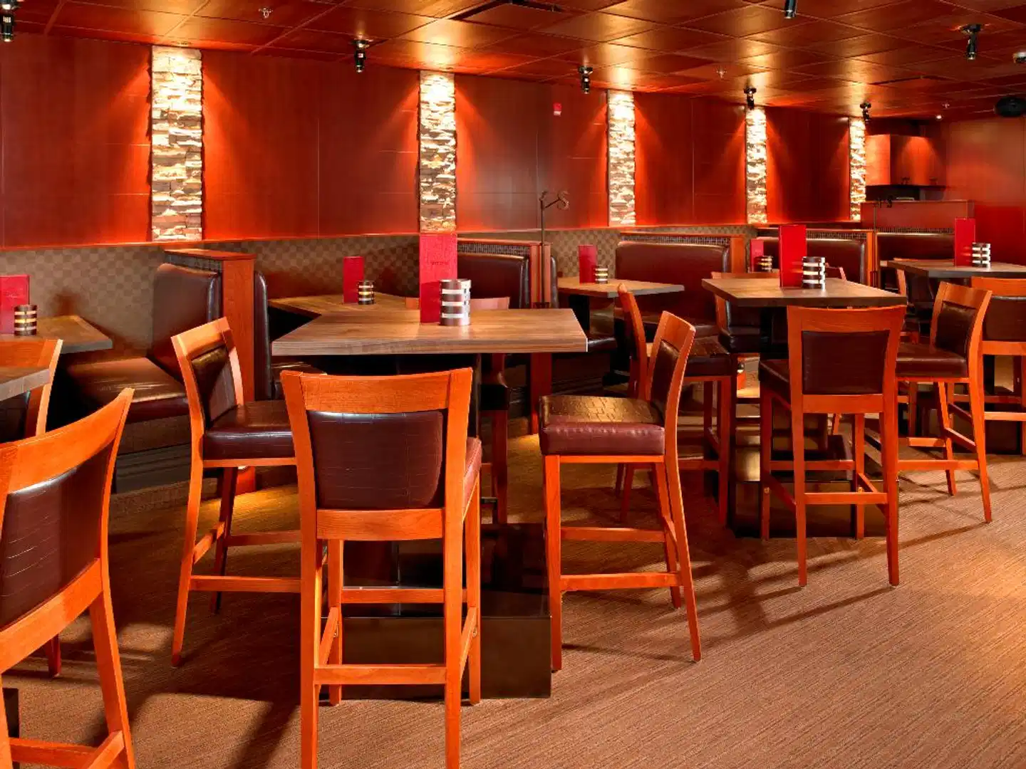 Coast Lethbridge Hotel & Conference Centre Bar