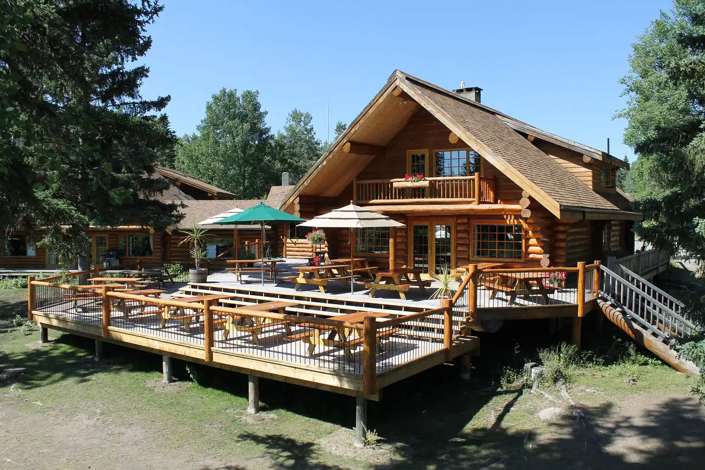 Ten-ee-ah Lodge Aussenansicht