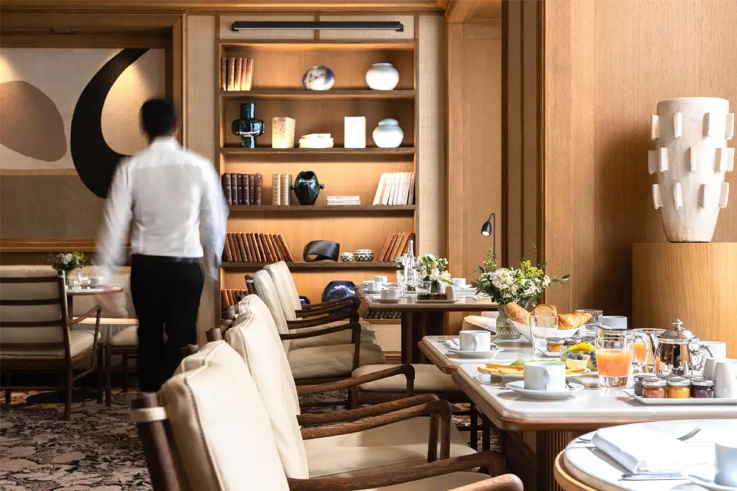 Esprit Saint Germain Restaurant