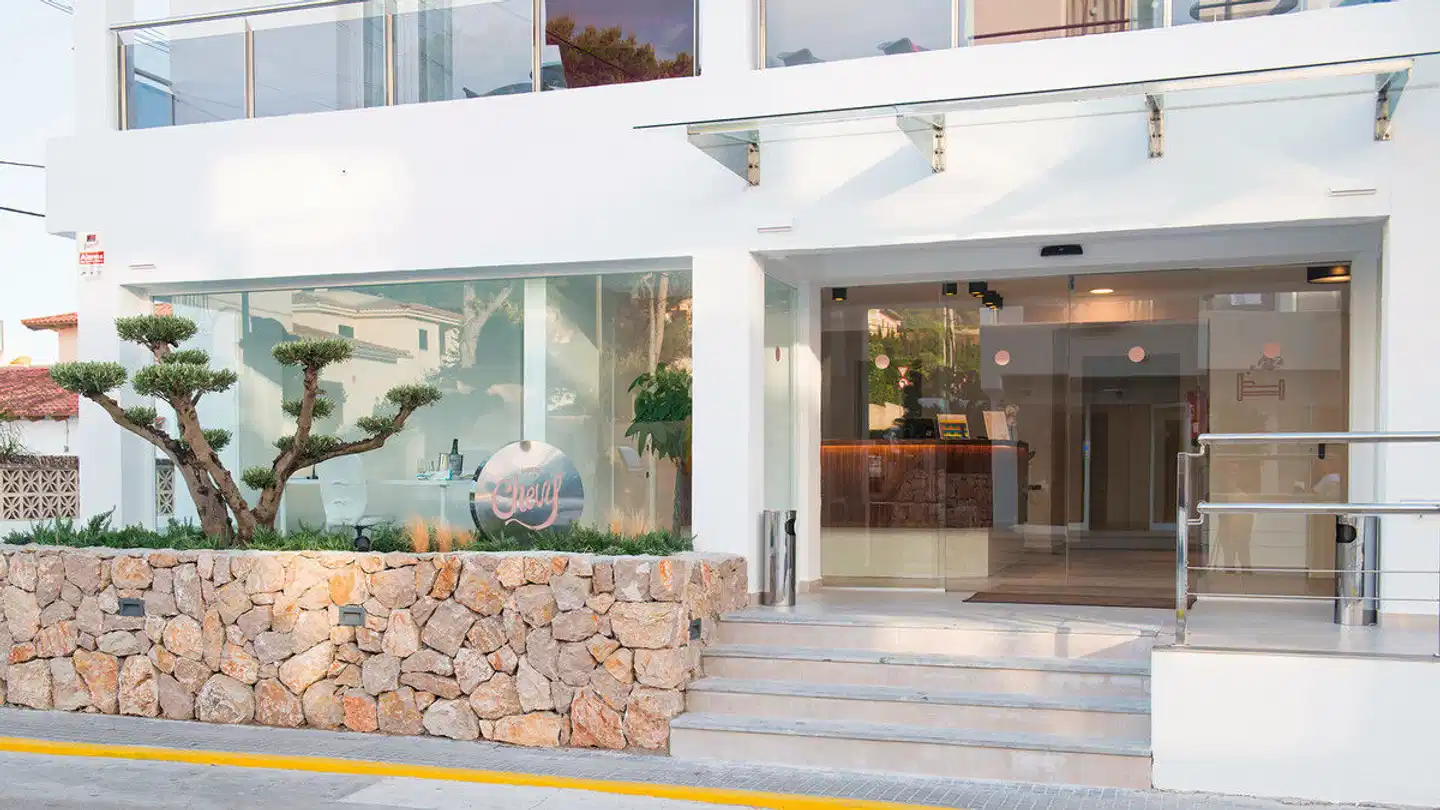 Chevy Hotel & Suites Lobby