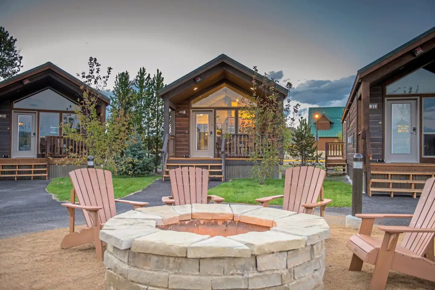 Explorer Cabins at Yellowstone Garten