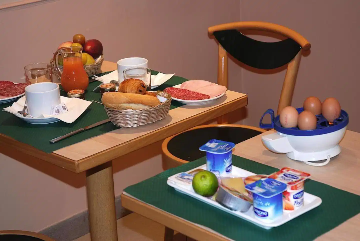 Transcontinental Restaurant