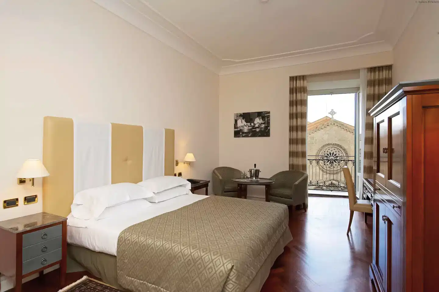 Grand Hotel Piazza Borsa Wohnbeispiel