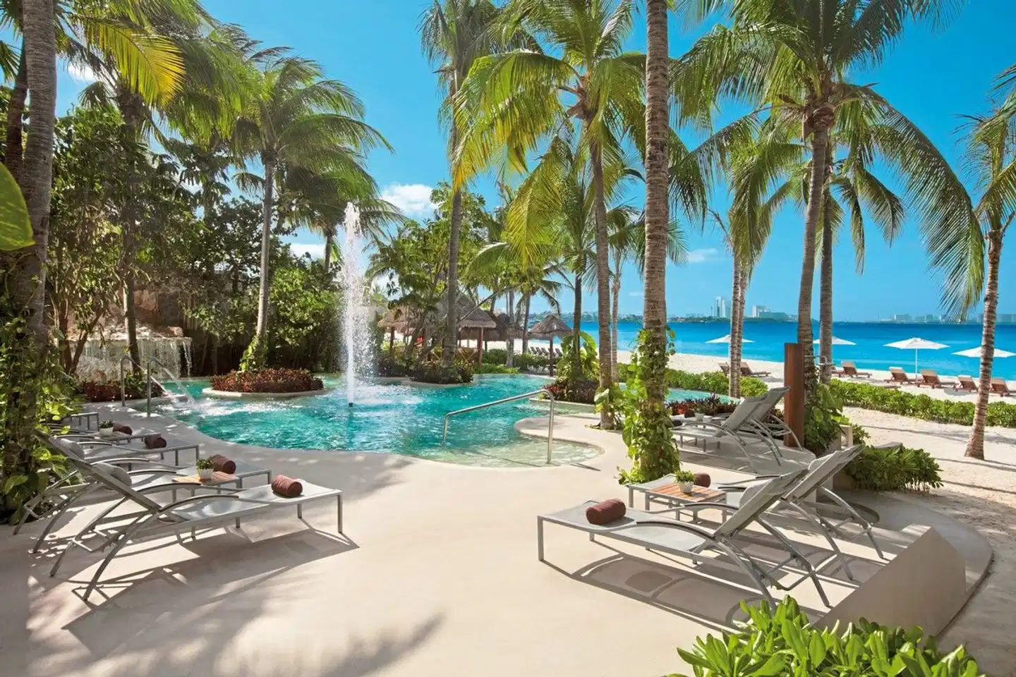 Dreams Sands Cancun Resort & Spa Pool