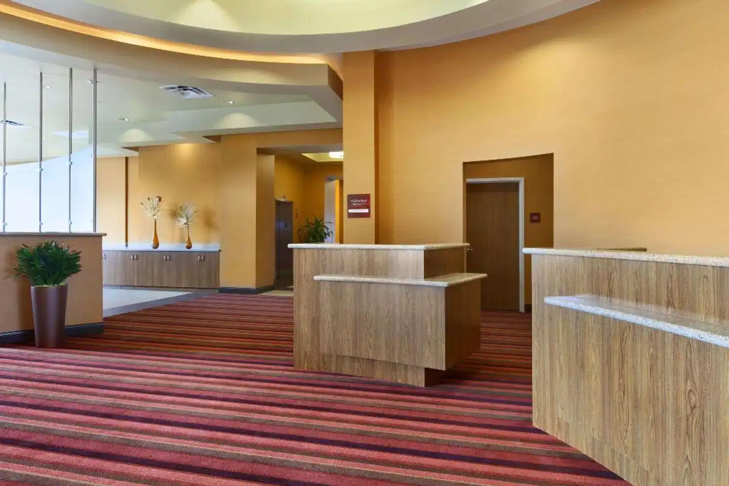 Wyndham Garden San Antonio Riverwalk/Museum Reach Lobby