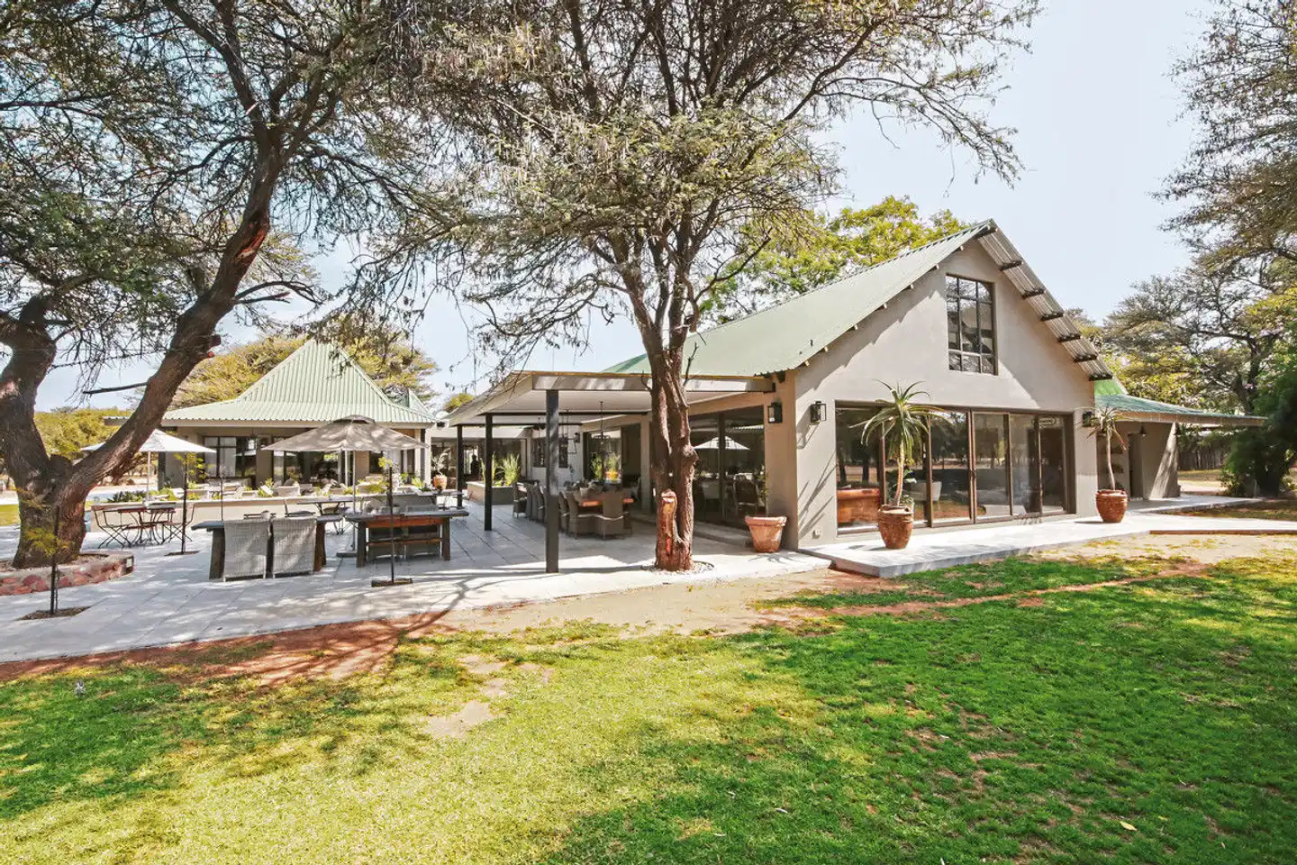 Otjiwa Safari Lodge Aussenansicht