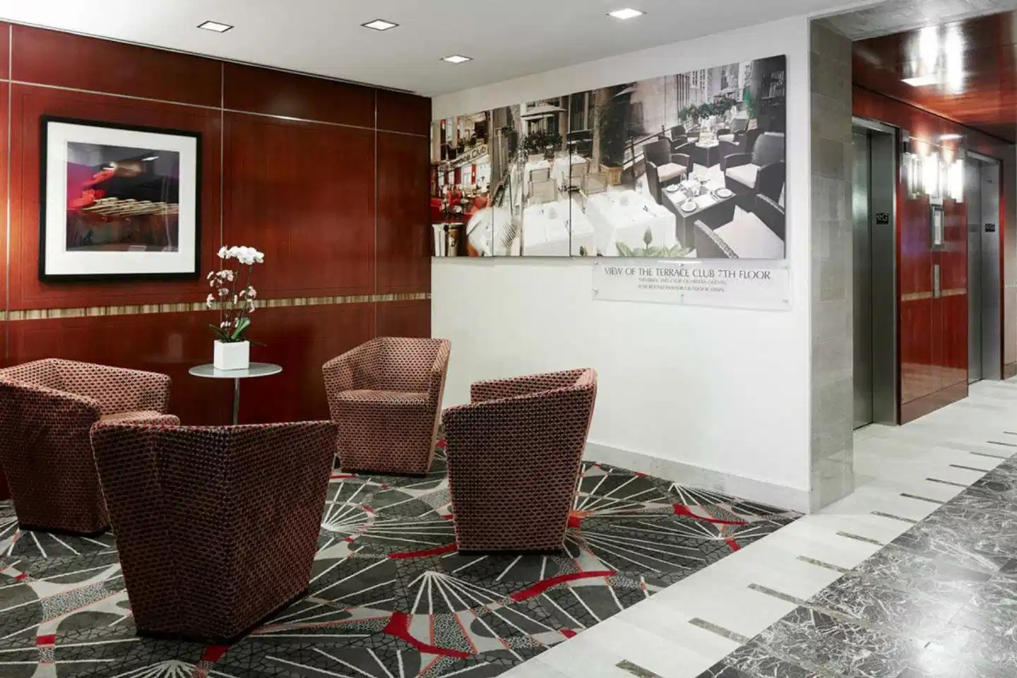 DoubleTree by Hilton New York Midtown Fifth Avenue Lobby