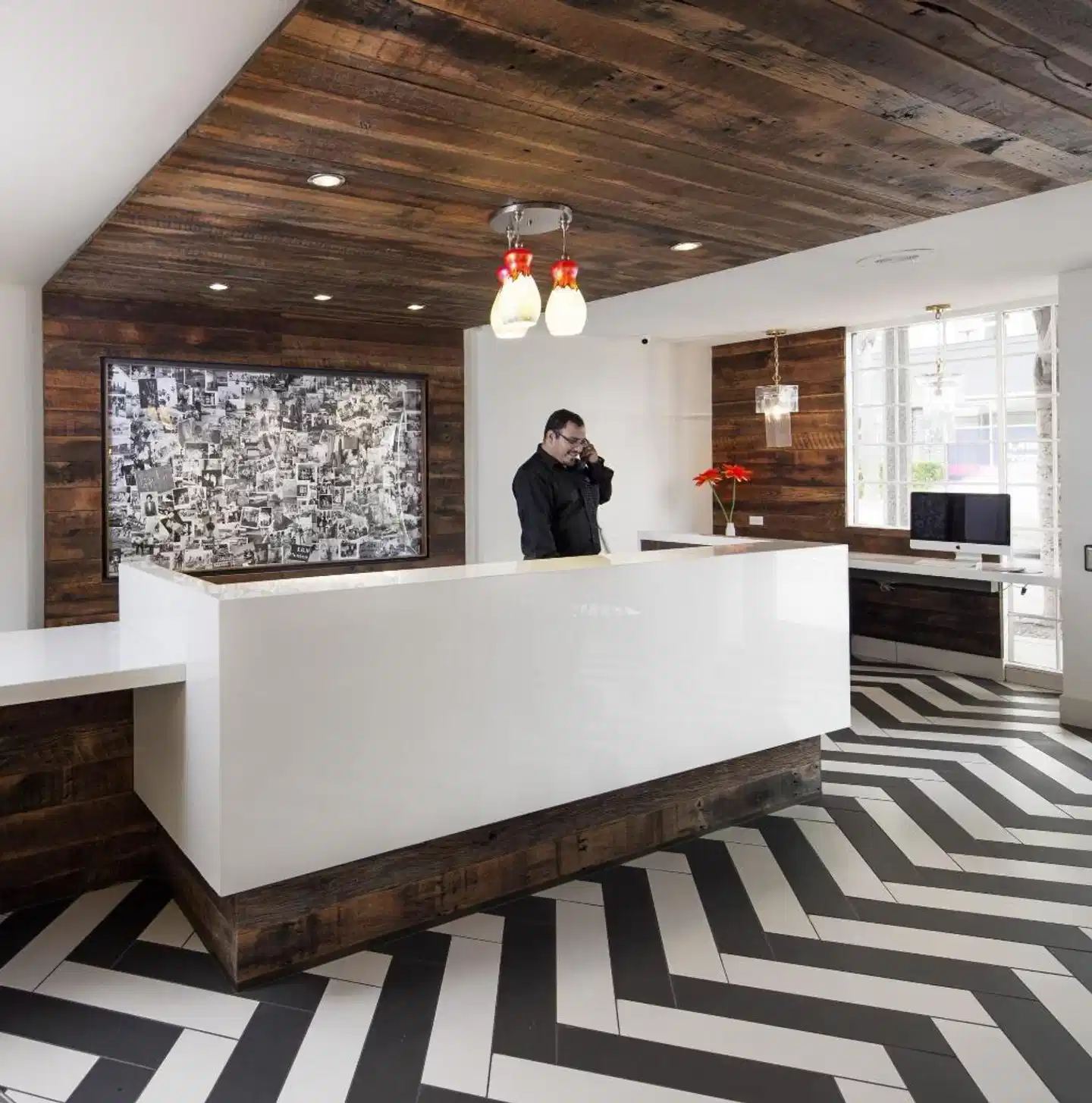 Inn at Venice Beach Lobby