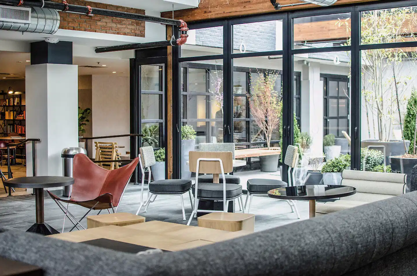 Freepoint Hotel Cambridge, Tapestry Collection by Hilton Terrasse