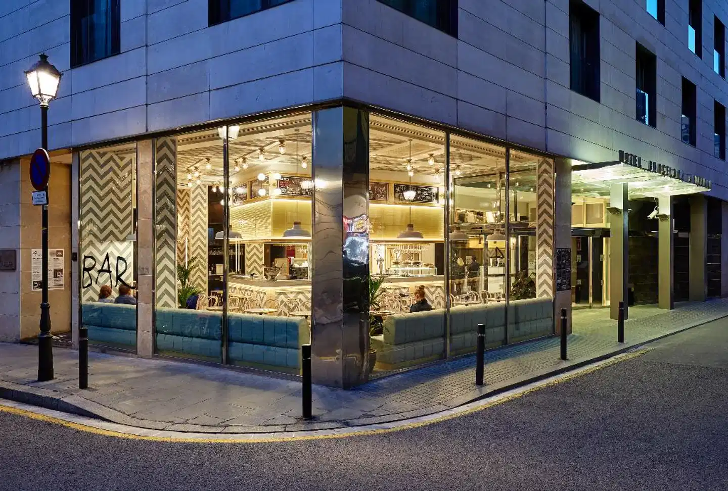 Barcelona Catedral Bar