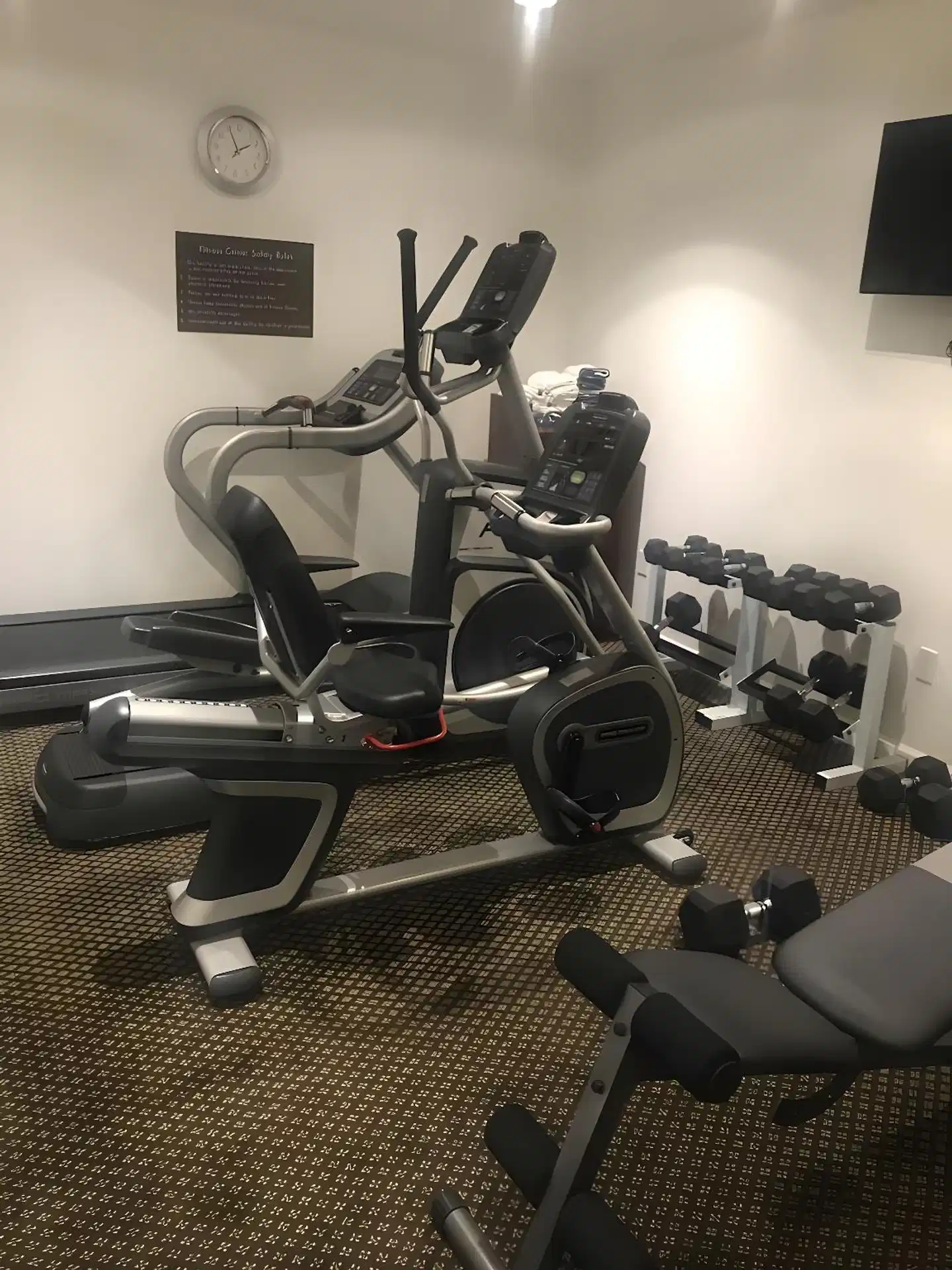 Madison New York LES Hotel Sport und Entertainment