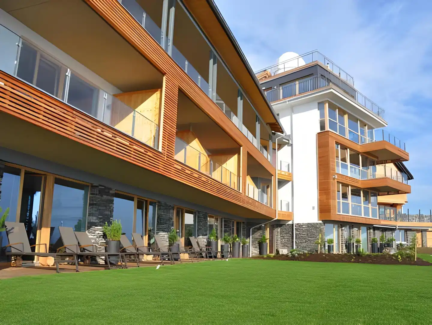 Alpinhotel Pacheiner Aussenansicht