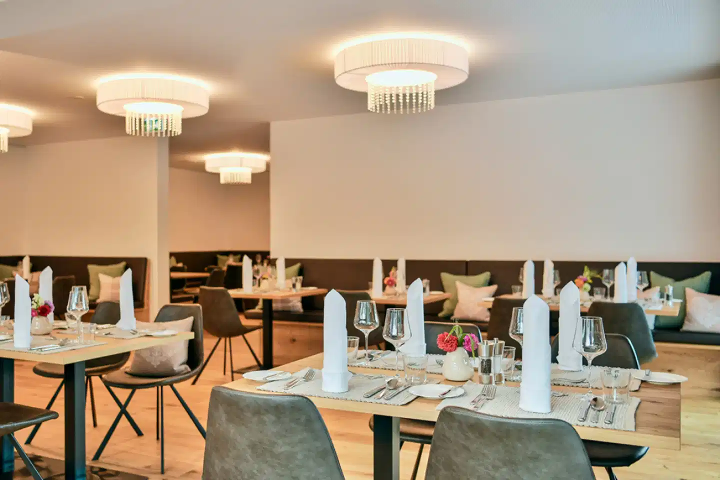 Hotel Sarotla Restaurant