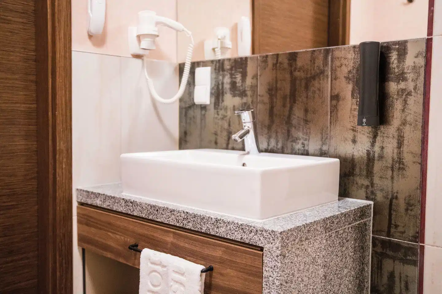 Royal Tulip Sand Hotel Badezimmer