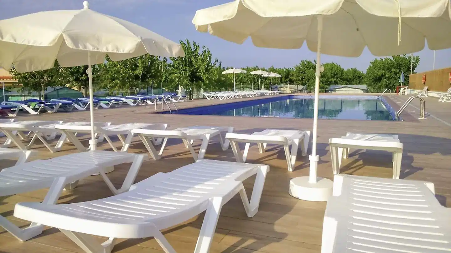 Camping Resort Els Pins Terrasse