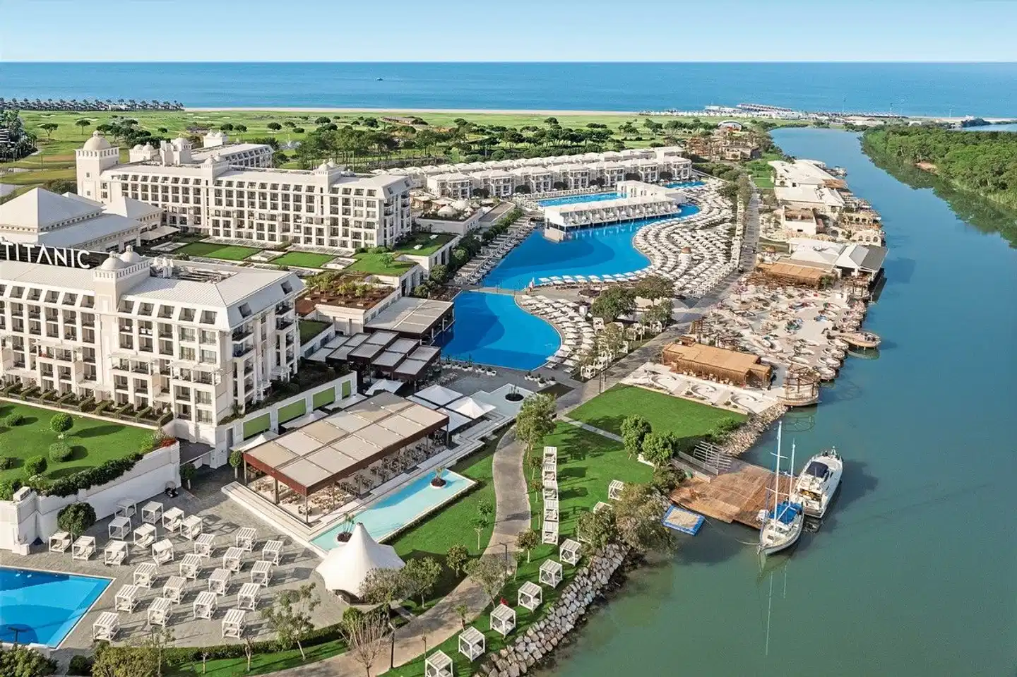 Titanic Deluxe Golf Belek Aussenansicht