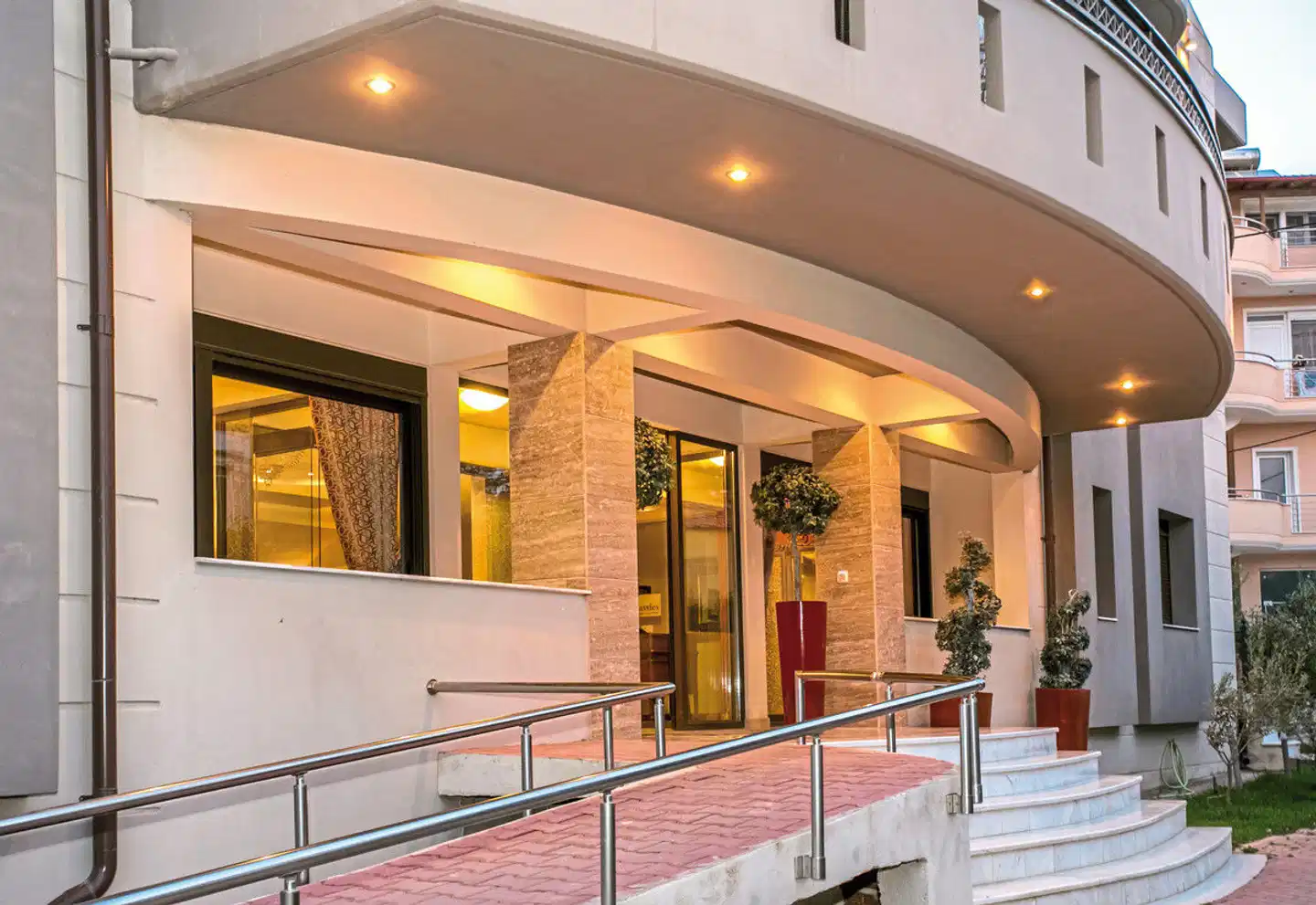 Thalassies Nouveau Lobby