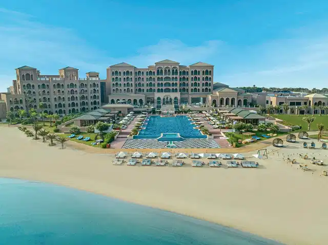 Royal Saray Resort Aussenansicht
