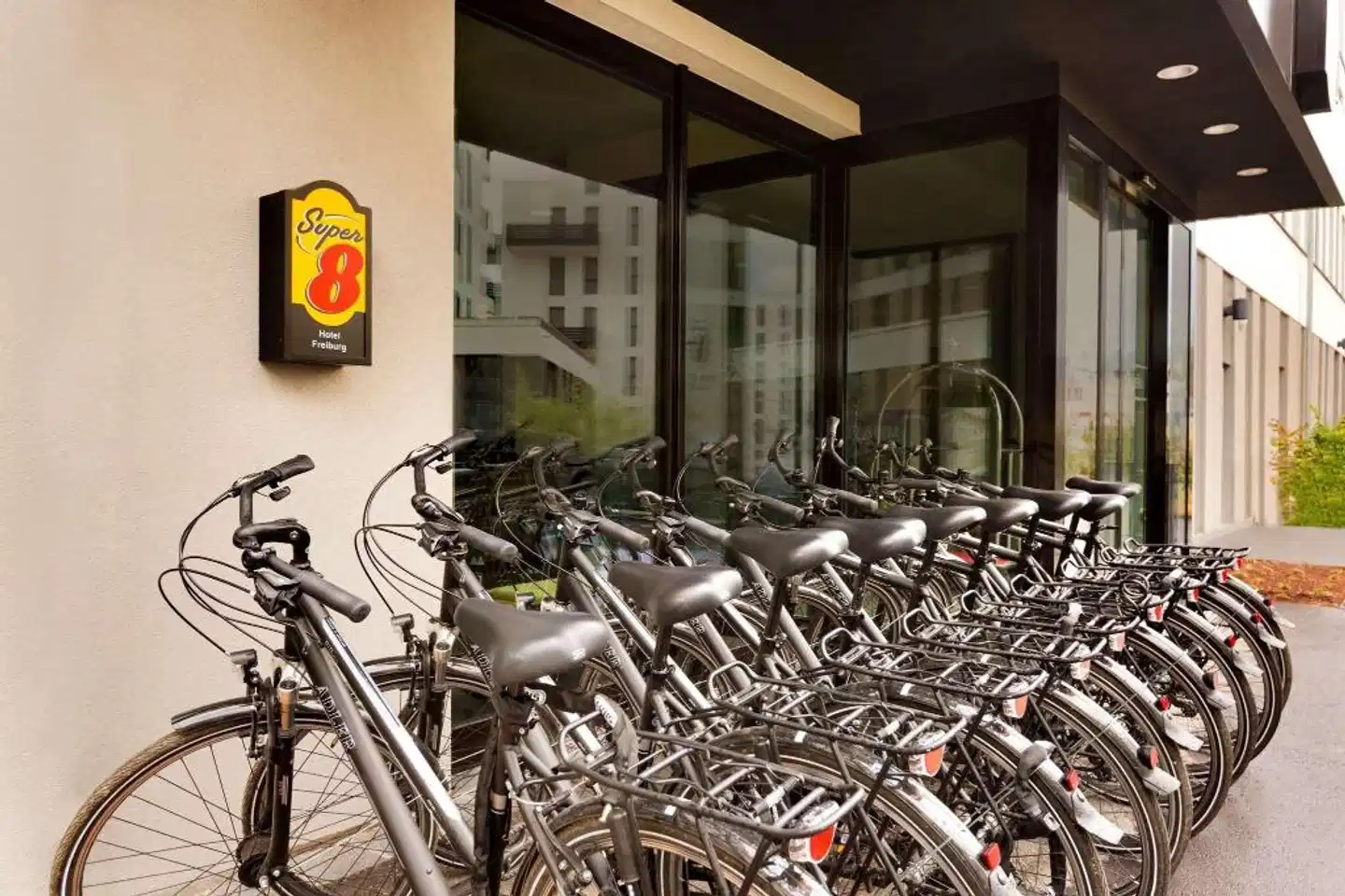 Super 8 by Wyndham Freiburg Sport und Entertainment