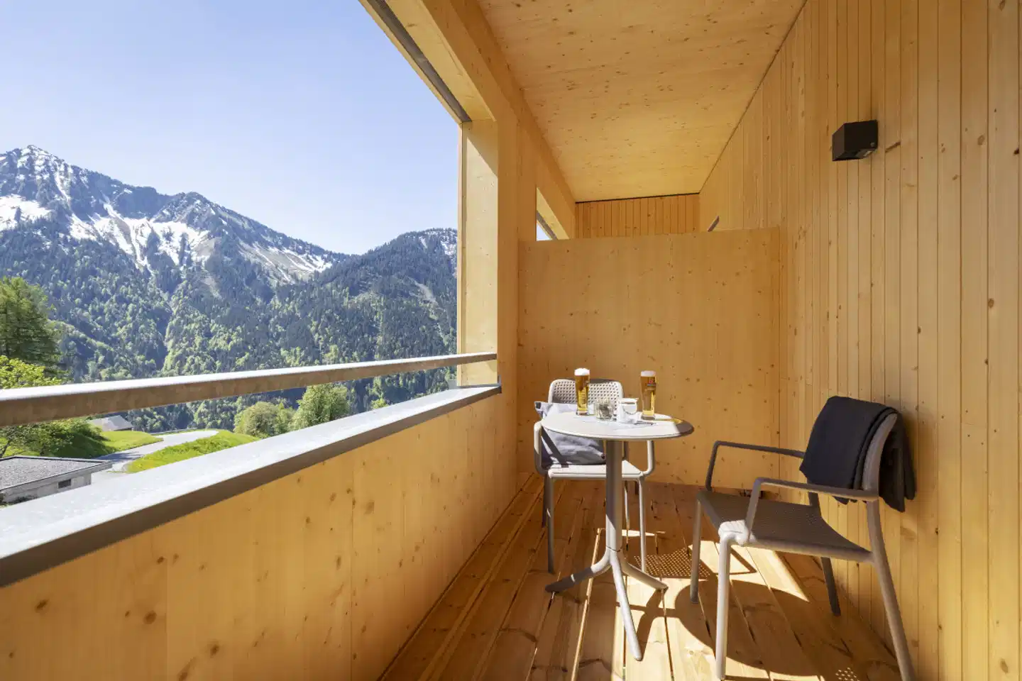 JUFA Hotel Laterns Terrasse