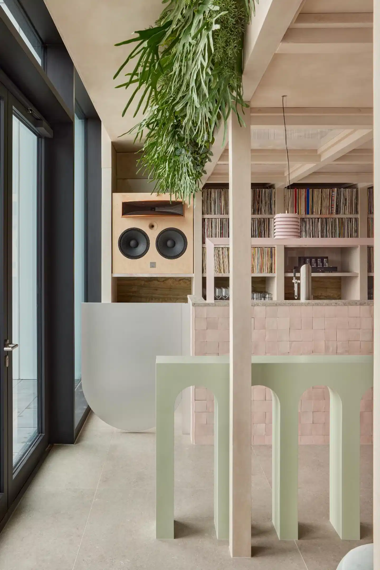 Locke at East Side Gallery Lobby