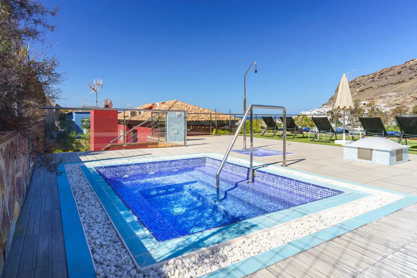 Cordial Mogan Solaz Pool