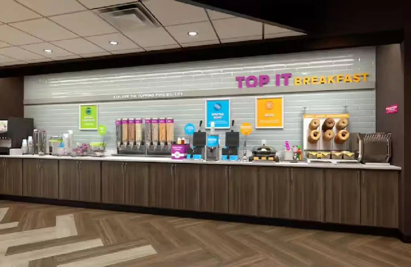 Tru by Hilton Colorado Springs Airport Bar