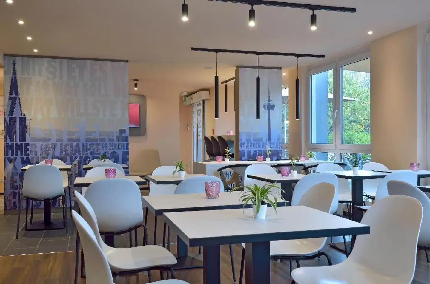 B&B Hotel Köln-West Restaurant