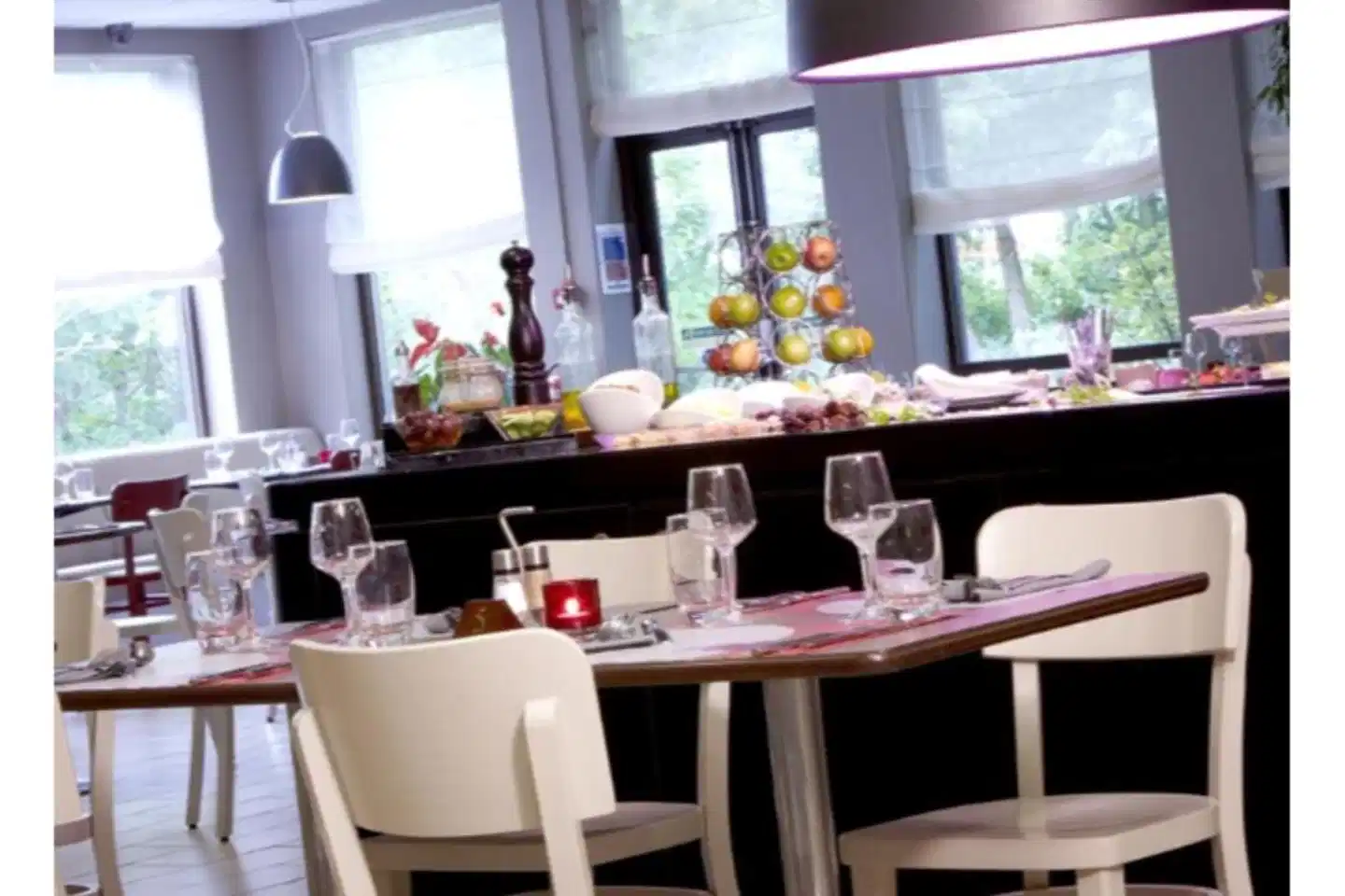 Campanile Swindon Bar