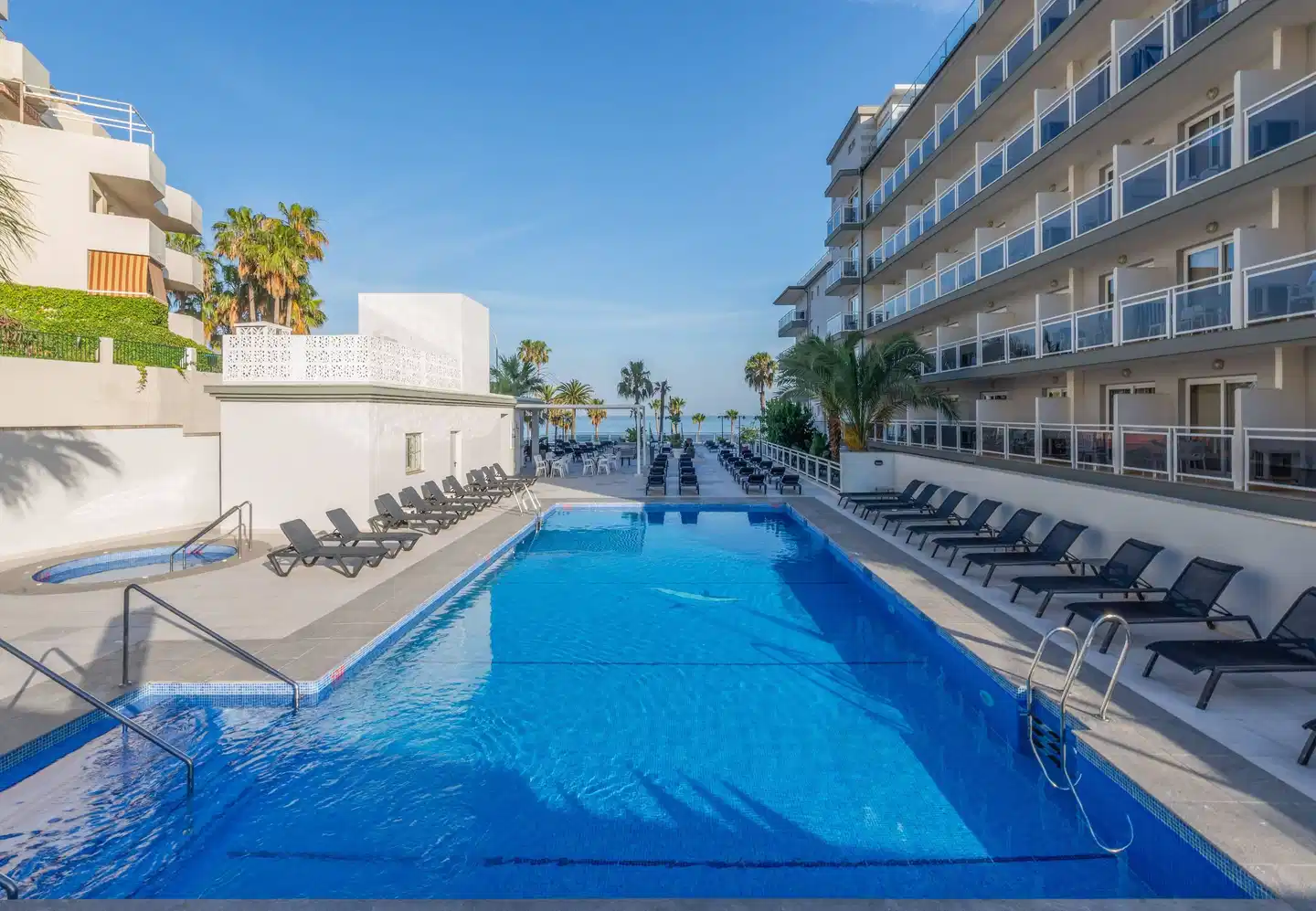 Las Arenas Affiliated by Melia Pool