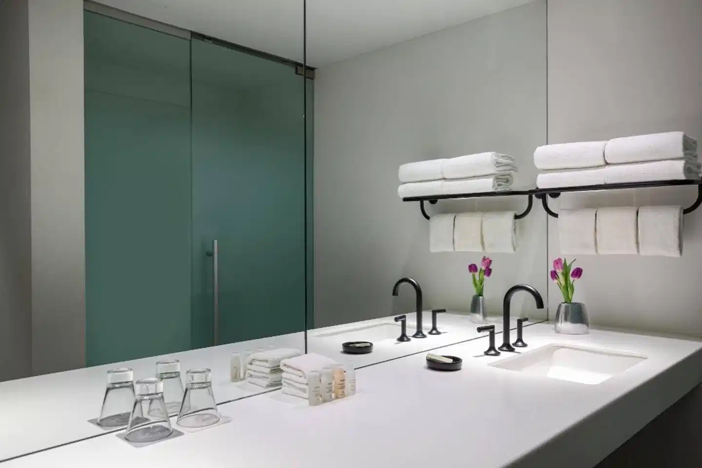 Renaissance New York Times Square Hotel Badezimmer