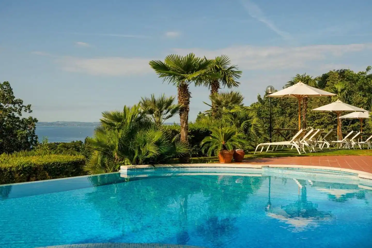 Madrigale Panoramic Lifestyle & Soulful Hotel Pool