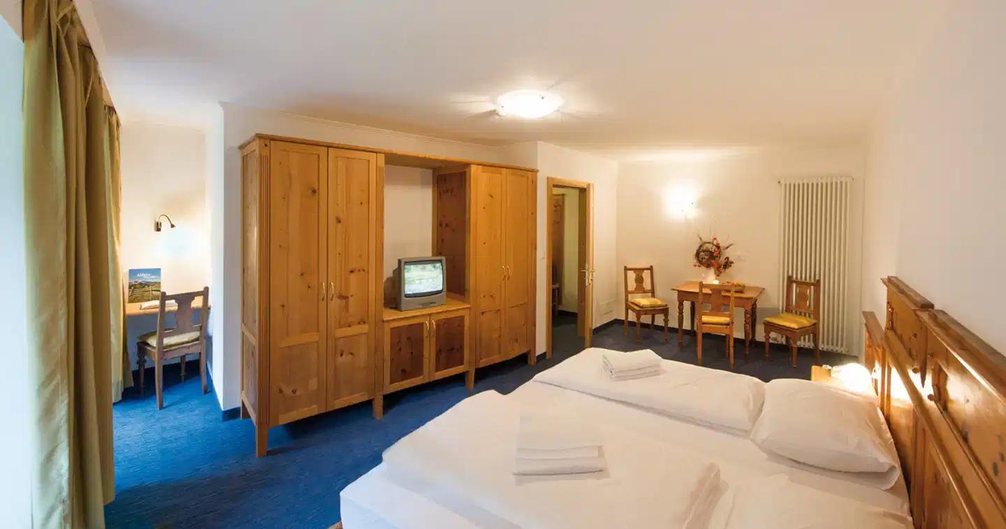 Dolomitenhotel Weisslahnbad Wohnbeispiel