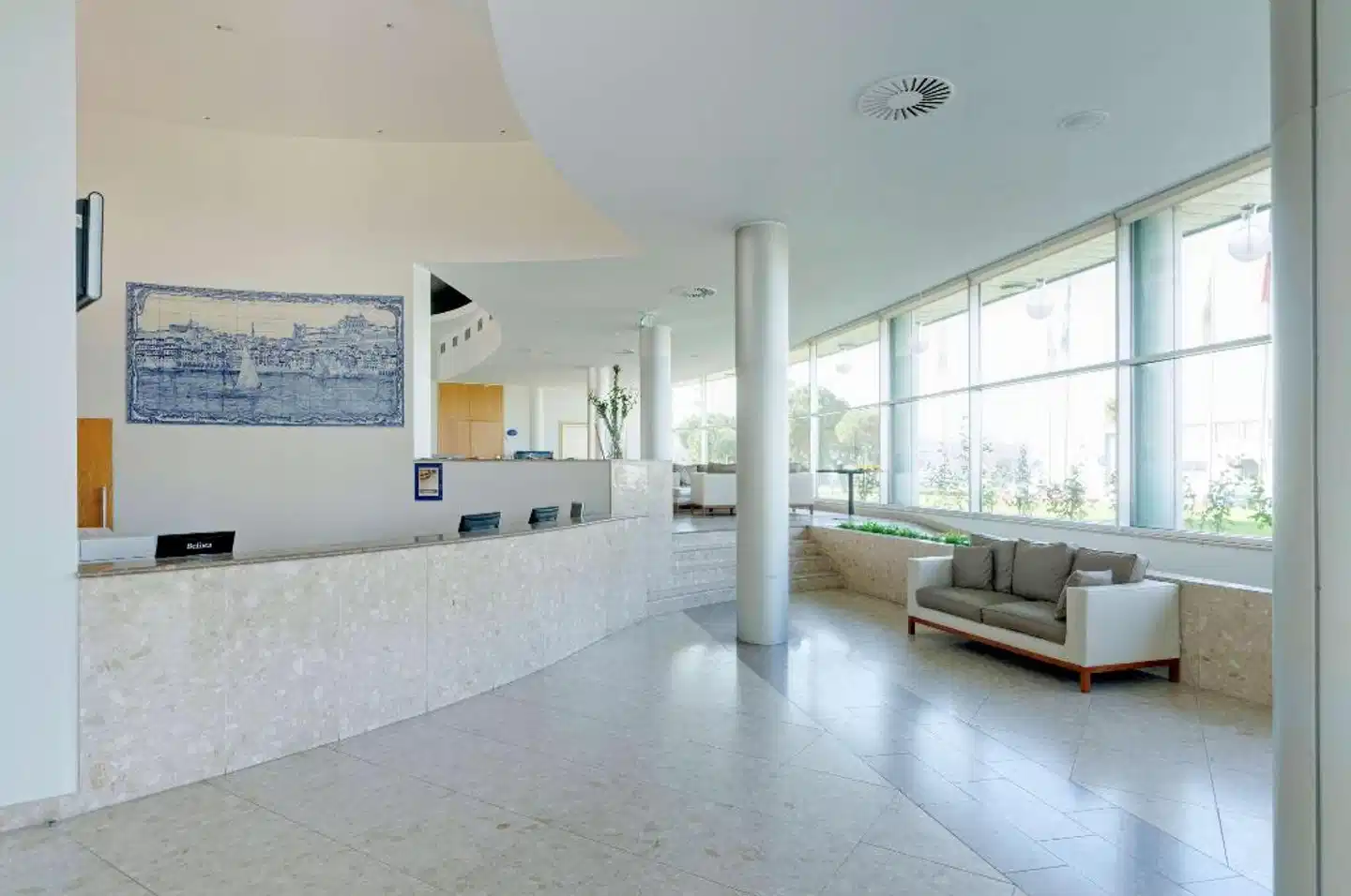 TRYP Porto Expo Hotel Hallenbad