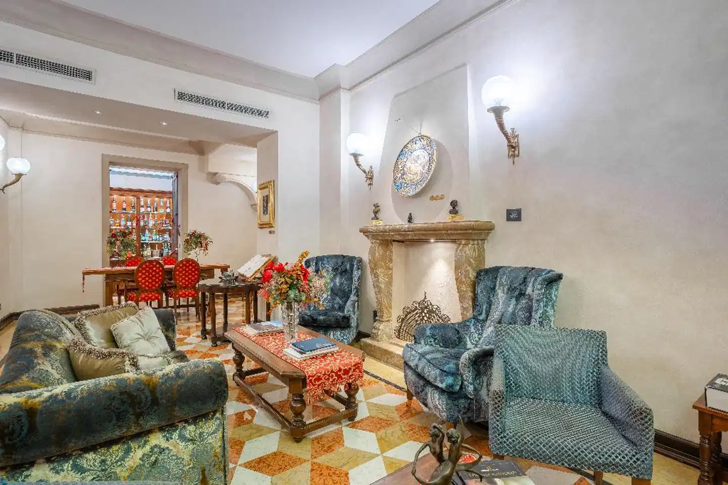 Art Hotel Commercianti Wohnbeispiel