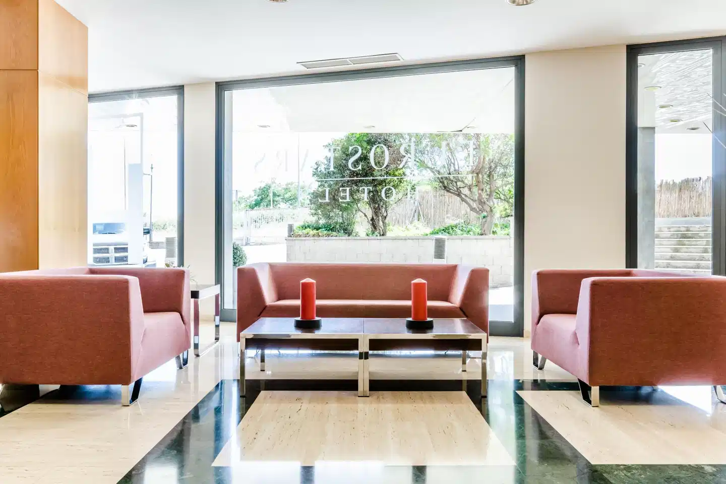 Exe Barberà Parc Lobby