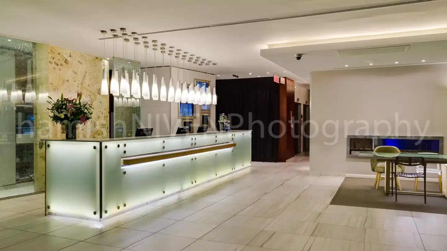 Protea Hotel by Marriott Fire & Ice! Cape Town Lobby